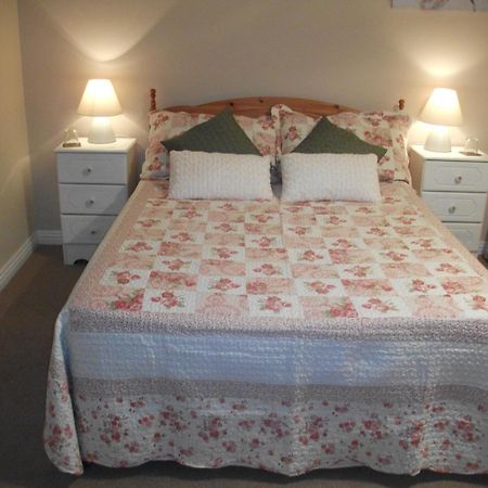 Rocksberry Bed & Breakfast Castlebar Bagian luar foto