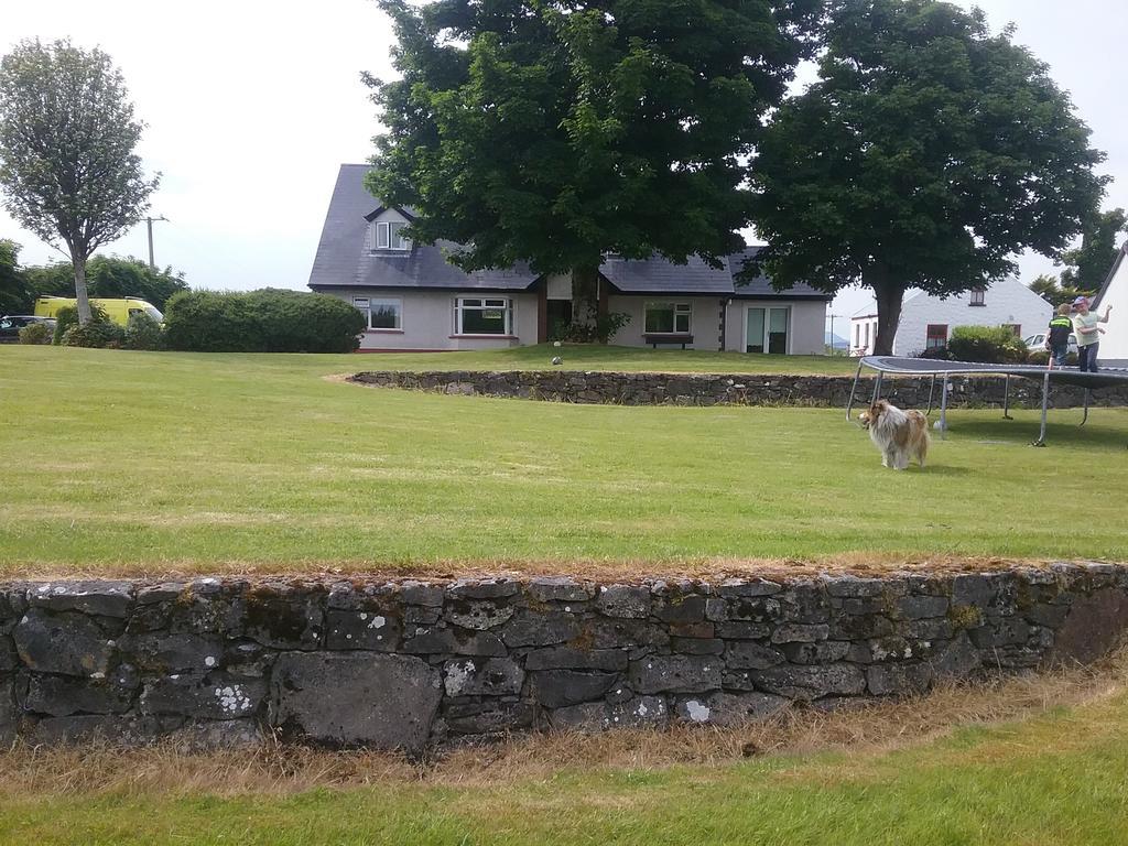 Rocksberry Bed & Breakfast Castlebar Bagian luar foto