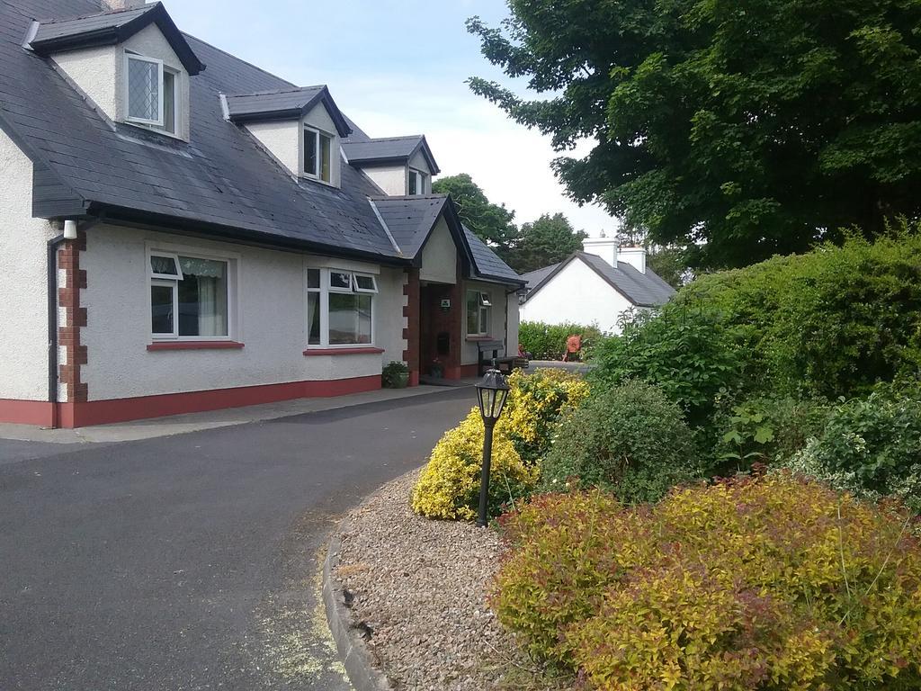 Rocksberry Bed & Breakfast Castlebar Bagian luar foto