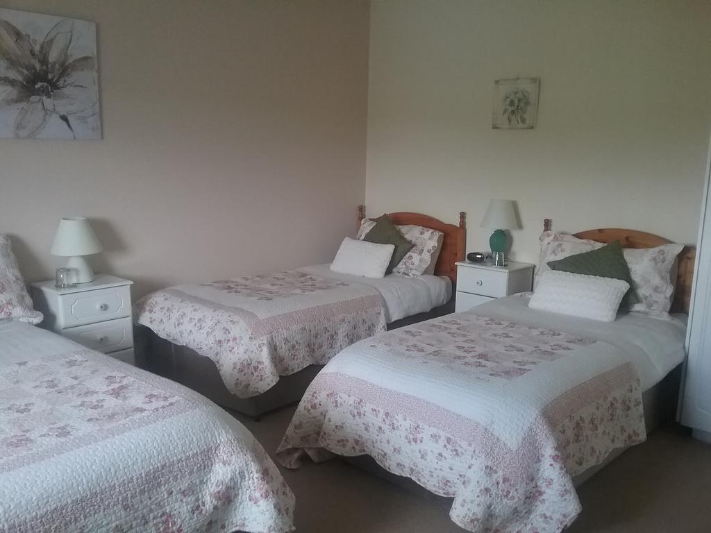 Rocksberry Bed & Breakfast Castlebar Bagian luar foto