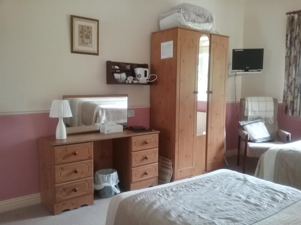 Rocksberry Bed & Breakfast Castlebar Bagian luar foto