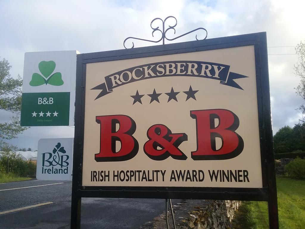 Rocksberry Bed & Breakfast Castlebar Bagian luar foto