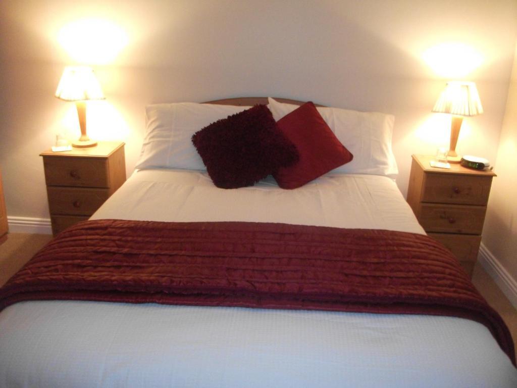 Rocksberry Bed & Breakfast Castlebar Bagian luar foto