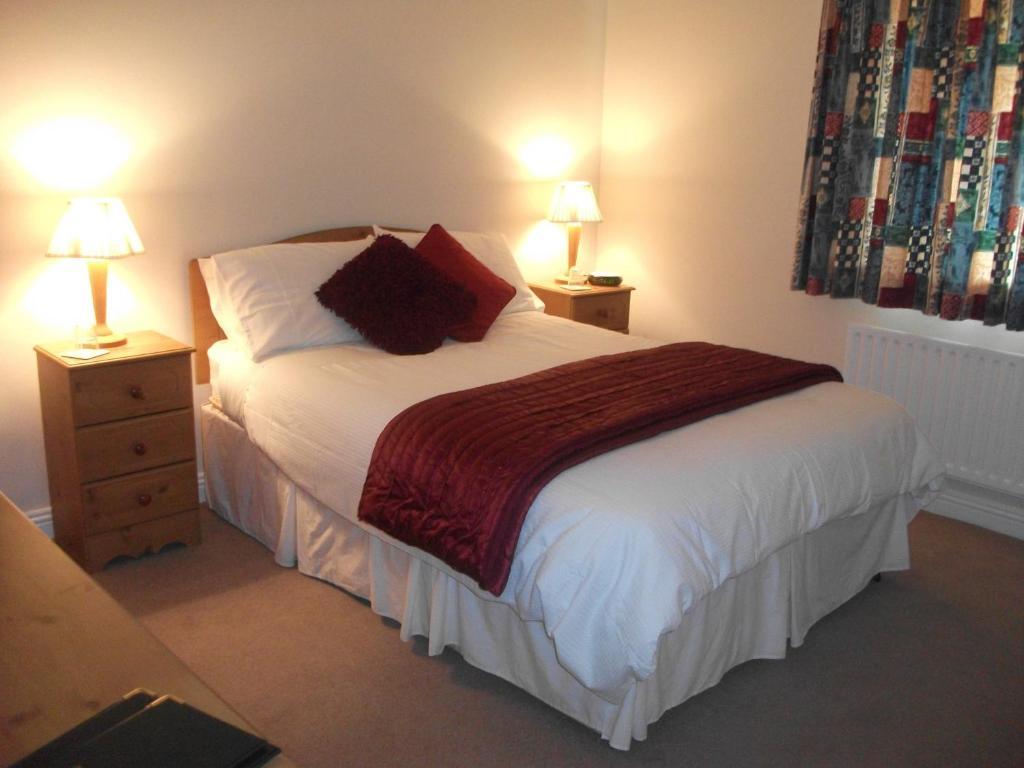 Rocksberry Bed & Breakfast Castlebar Bagian luar foto