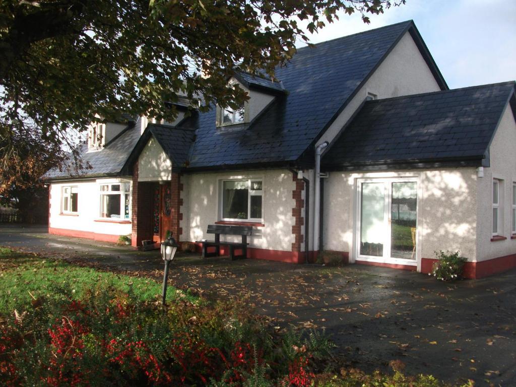 Rocksberry Bed & Breakfast Castlebar Bagian luar foto