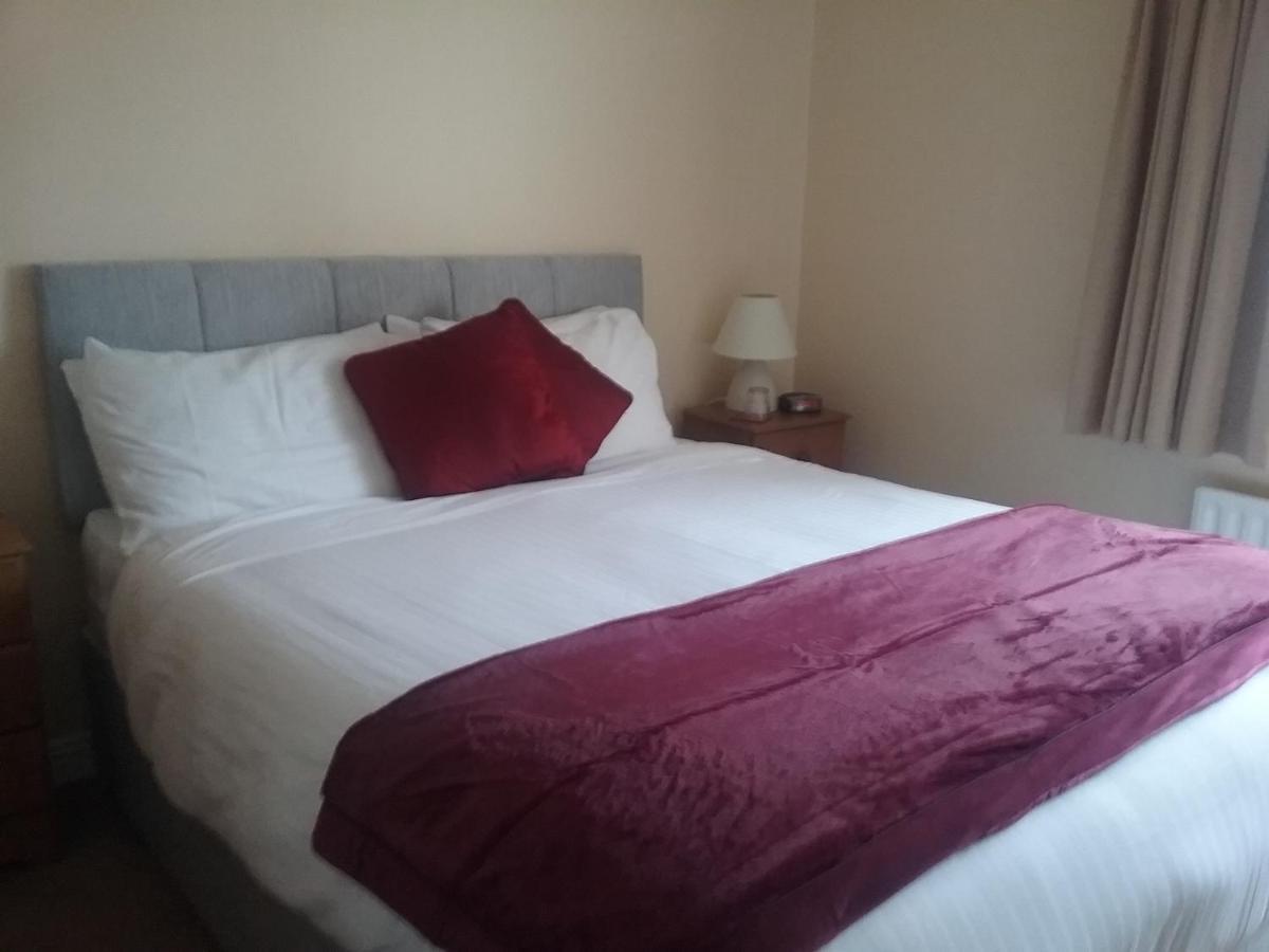 Rocksberry Bed & Breakfast Castlebar Bagian luar foto